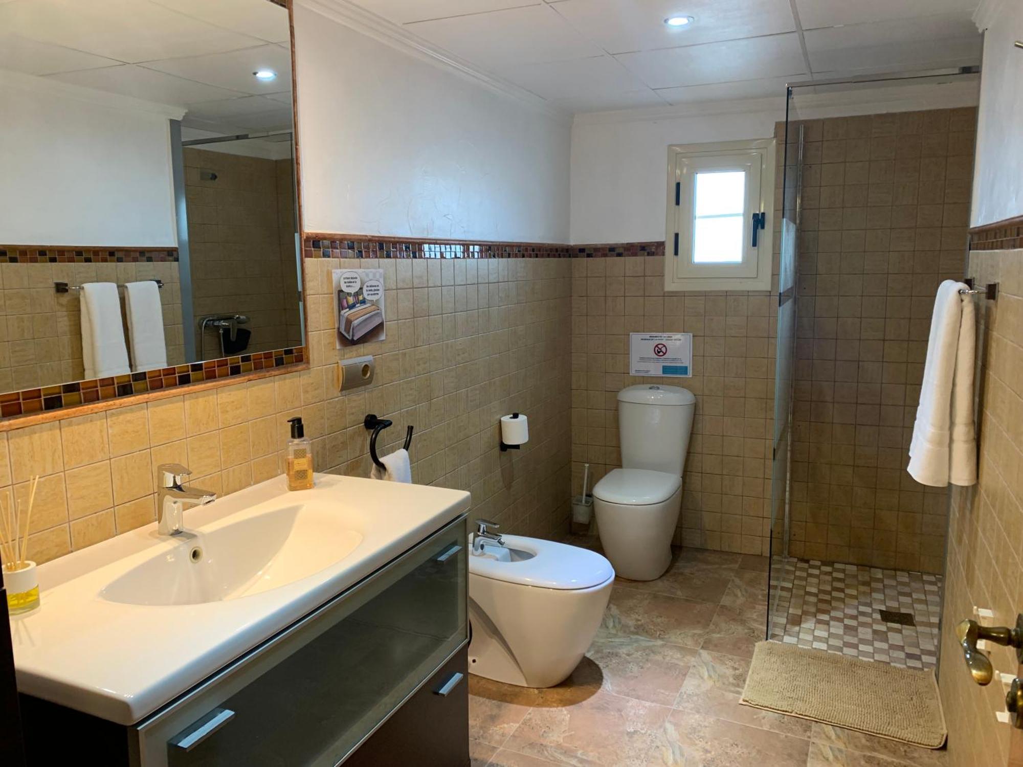 델테브레 Casa Enric , Con Zona Infantil, Piscina Y Parking Privado 게스트하우스 외부 사진